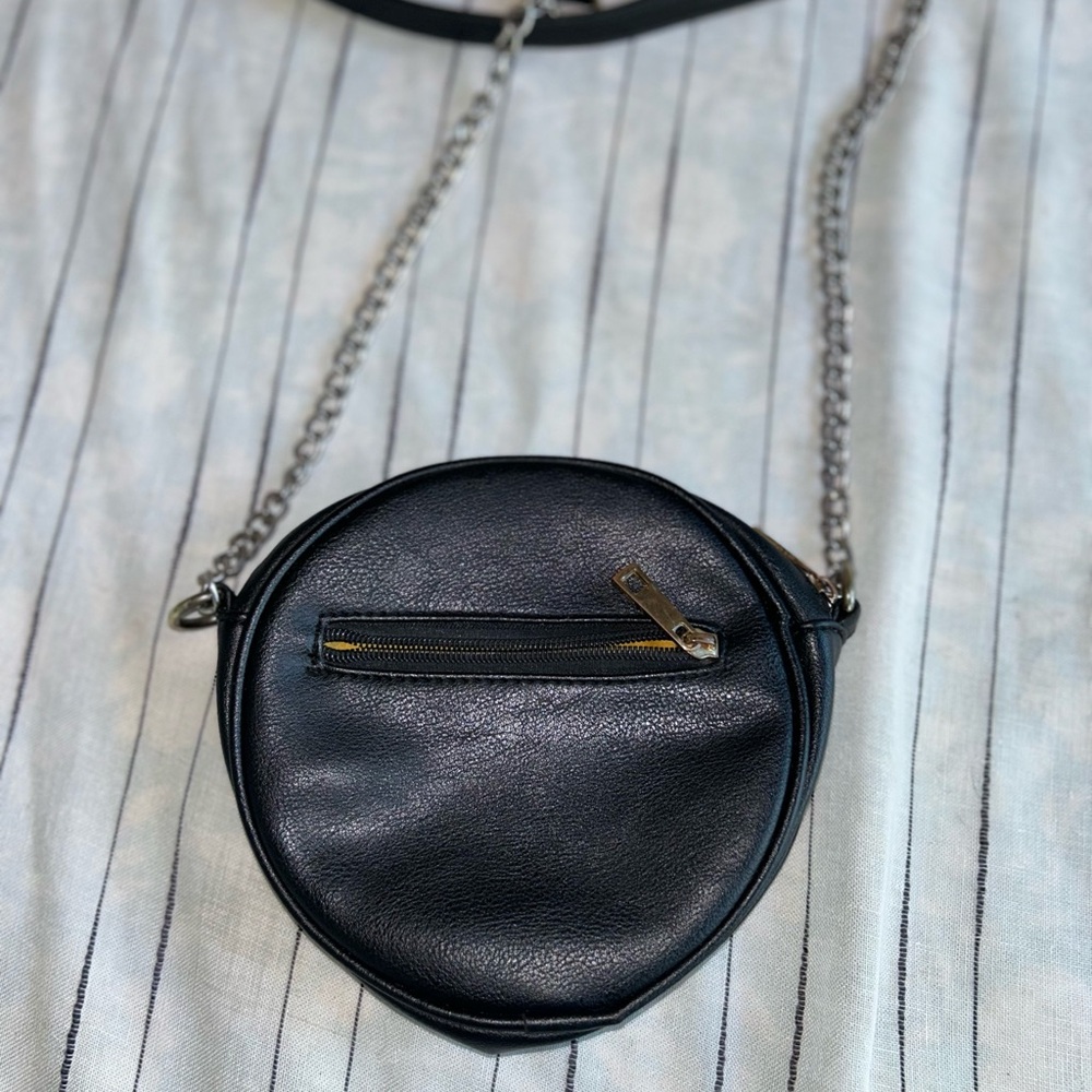 Olivia Miller Yellow and black smiley face crossbody bag - Picture 4 of 7